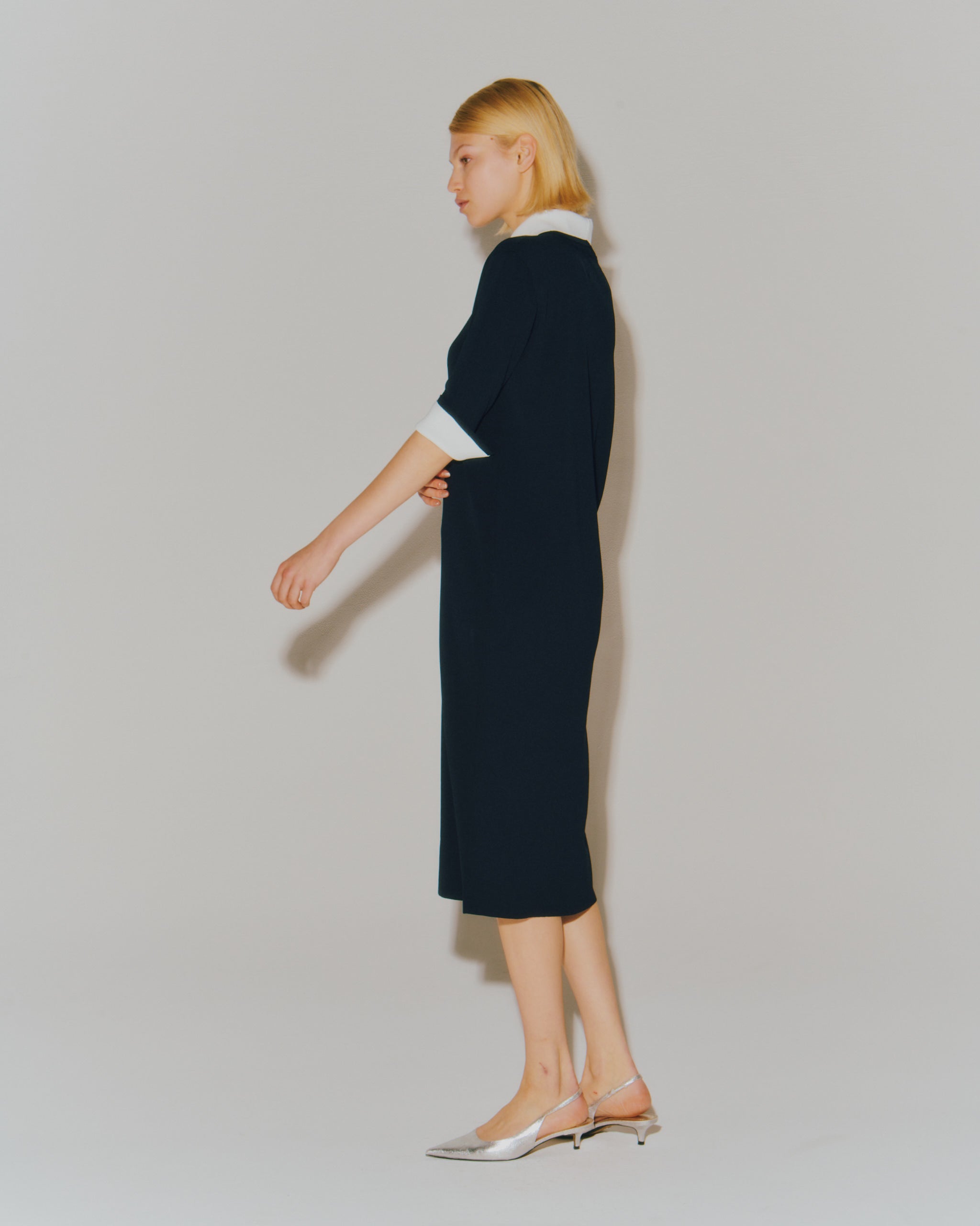 再入荷】NEEDLE BI-COLOR HALF/S DRESS – Room no.8 ONLINE SHOP